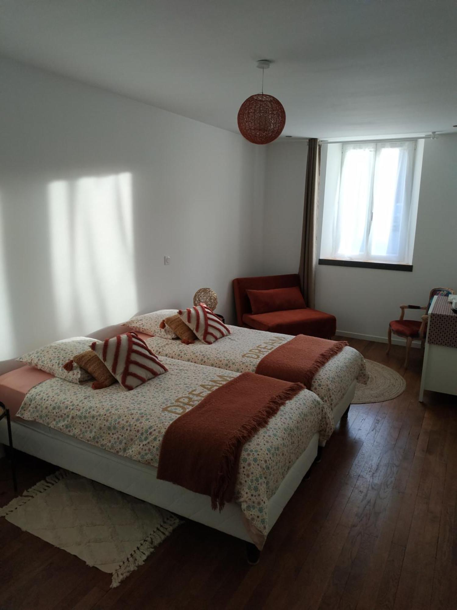 La maison d Eole Saint-Sulpice-les-Champs Extérieur photo
